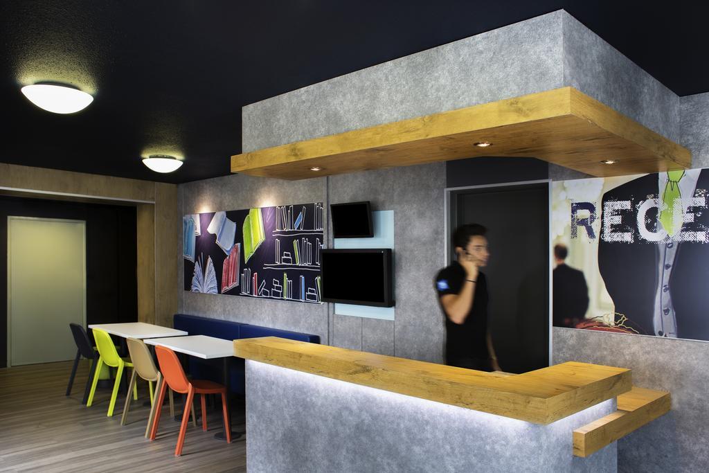Ibis Budget Chambery Sud Challes Les Eaux Exterior photo