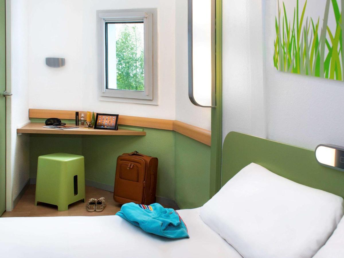 Ibis Budget Chambery Sud Challes Les Eaux Exterior photo